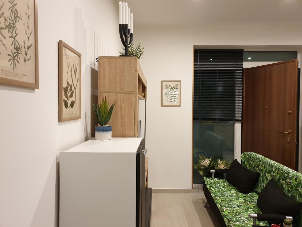 Officinale Rome Apartment, Pineta Sacchetti エクステリア 写真